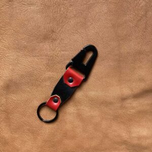 Piros-fekete bőr kulcstartó | Lontra