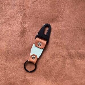 Balaton-barna bőr kulcstartó | Lontra